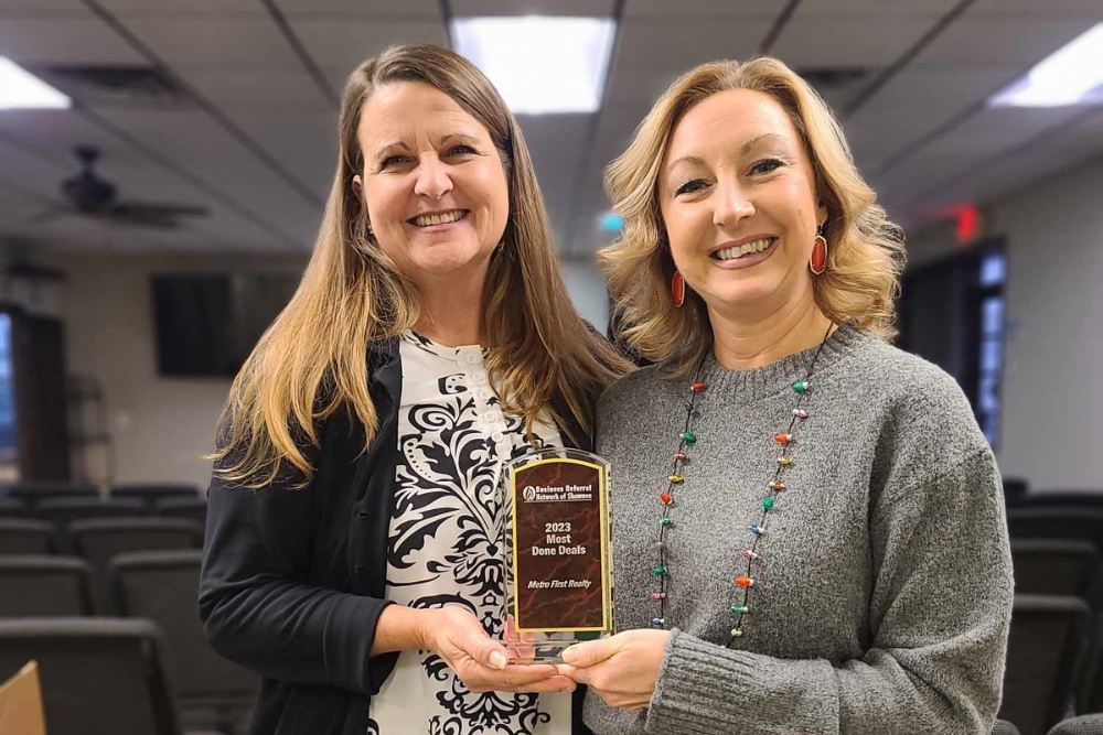 crystalandjulie Julie Hokit presents Crystal Wagoner with an award.